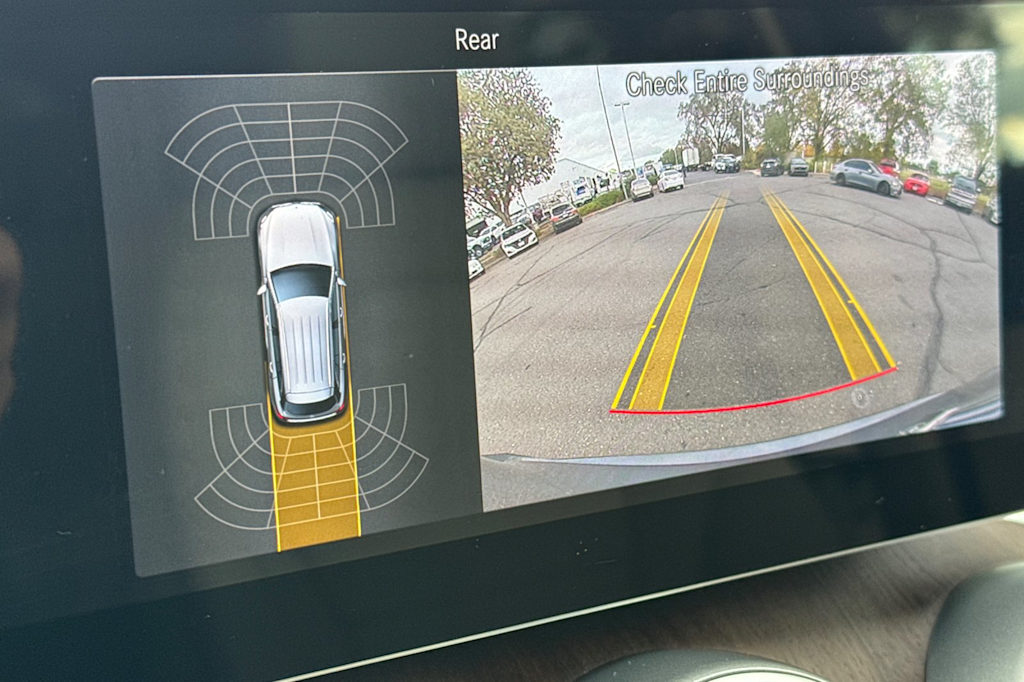 Thumbnail: 2022 Mercedes-Benz GLC - 16