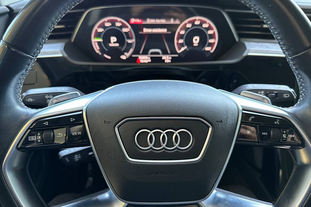 Thumbnail: 2021 Audi e-tron - 27