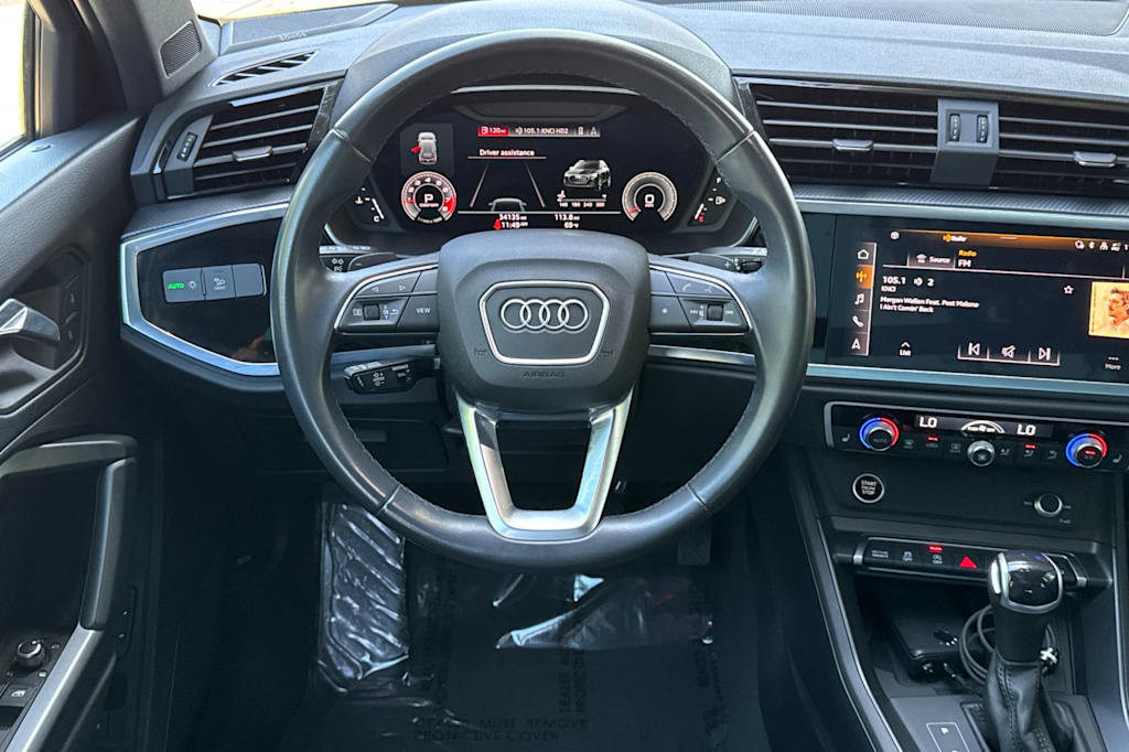 Thumbnail: 2023 Audi Q3 - 12