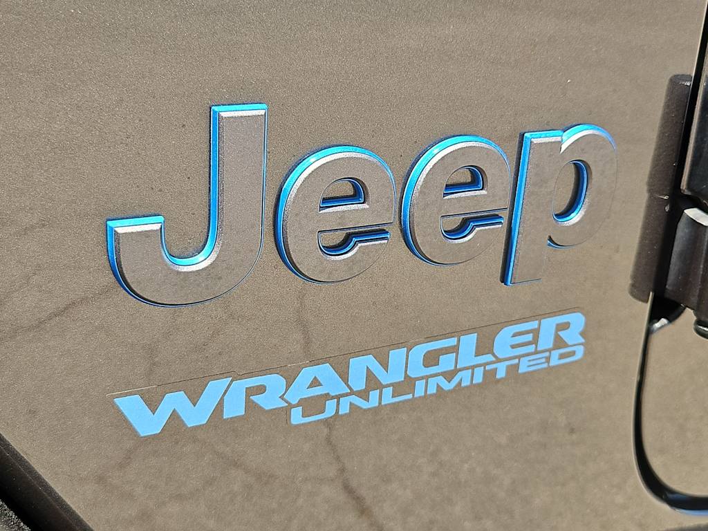 Thumbnail: 2021 Jeep Wrangler - 7