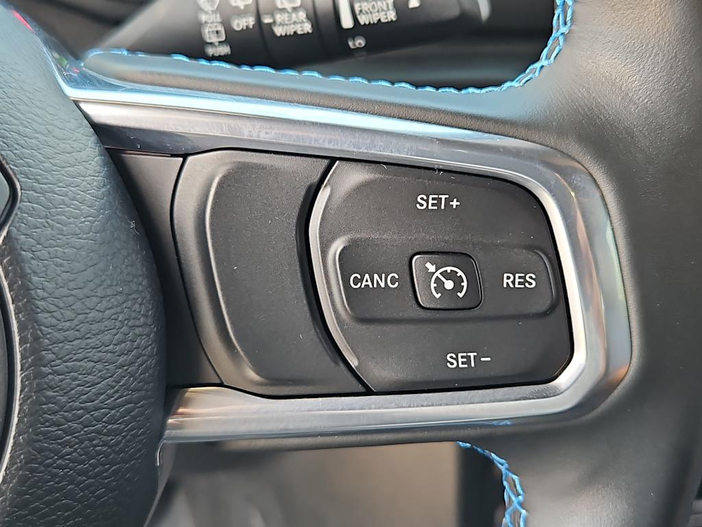 Thumbnail: 2021 Jeep Wrangler - 31
