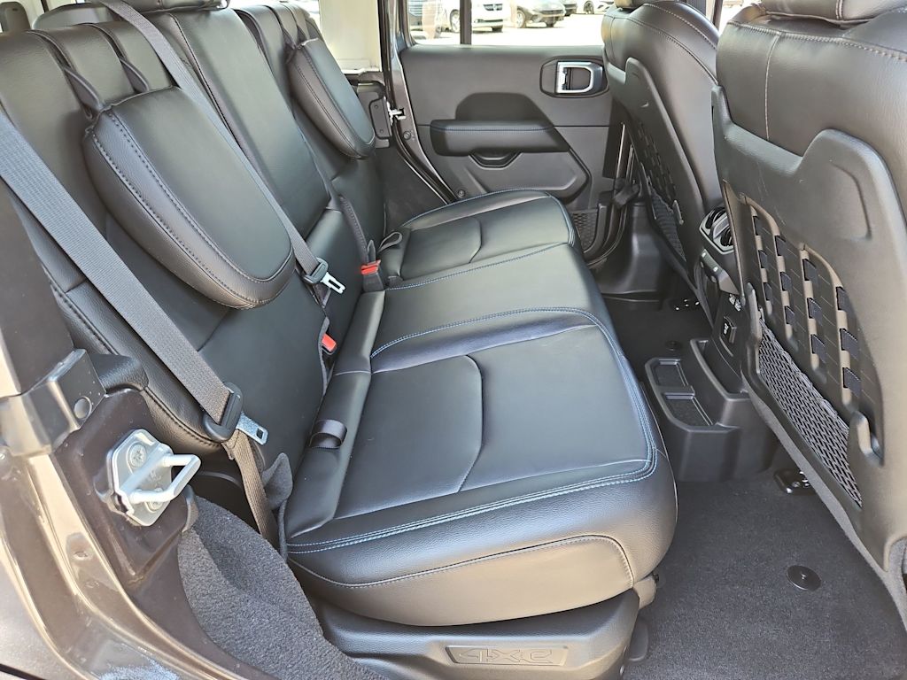 Thumbnail: 2021 Jeep Wrangler - 29