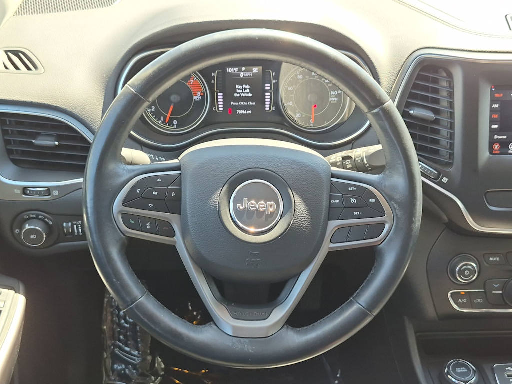 Thumbnail: 2019 Jeep Cherokee - 14