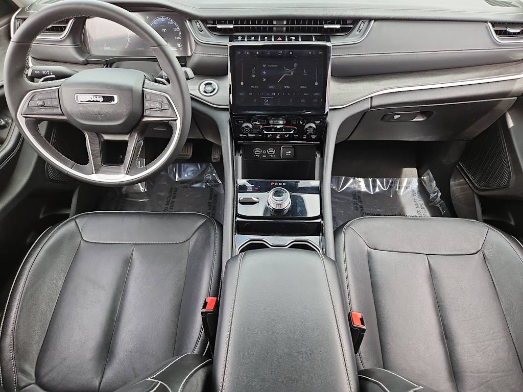 Thumbnail: 2023 Jeep Grand Cherokee - 10