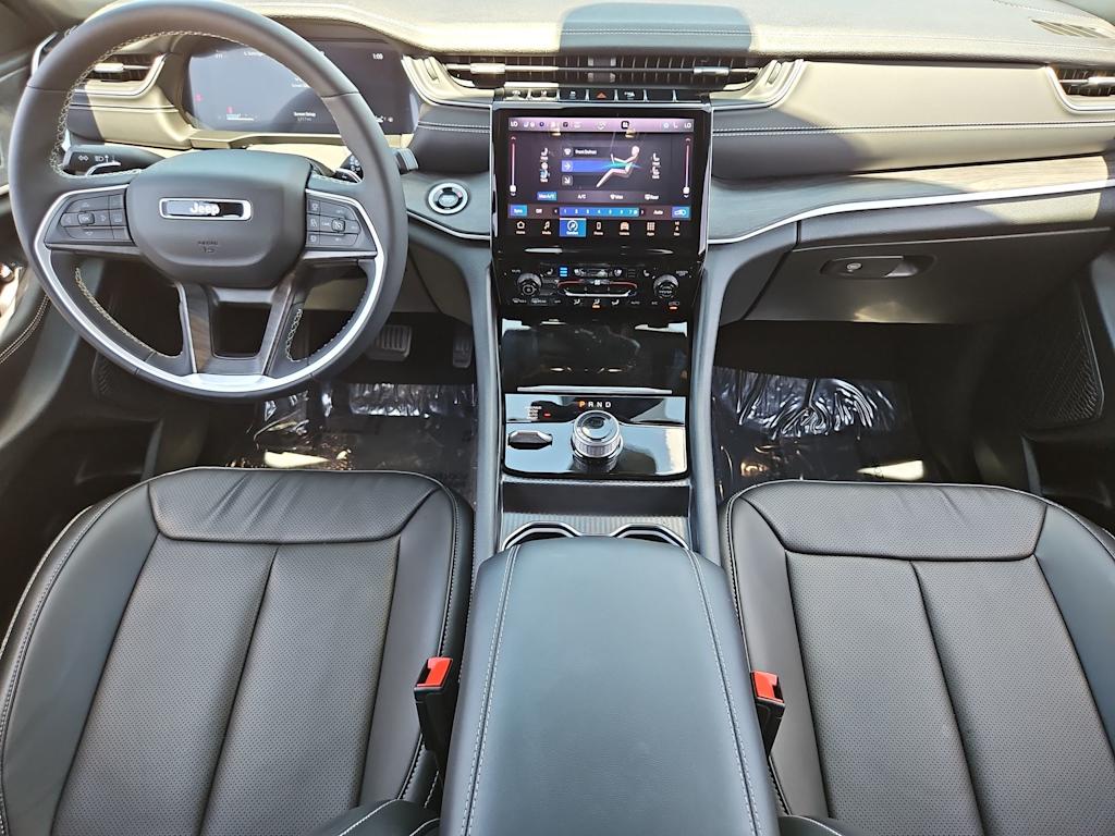 Thumbnail: 2025 Jeep Grand Cherokee - 10