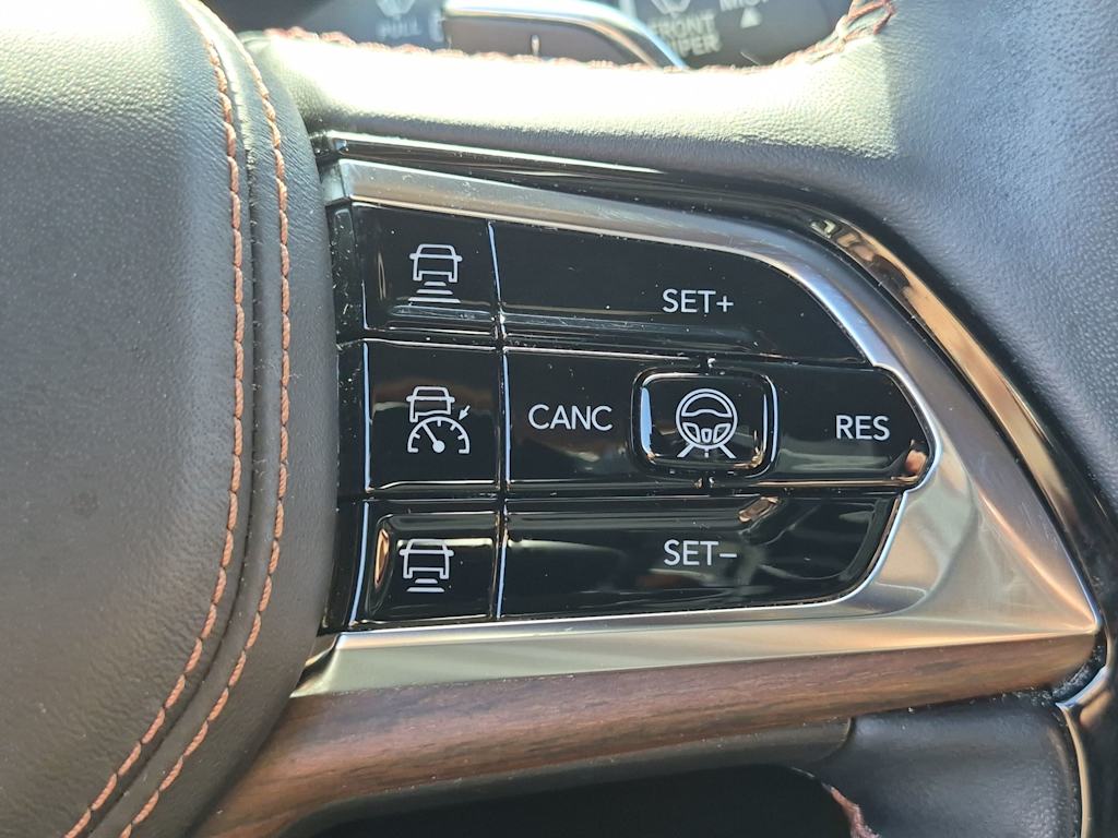 Thumbnail: 2022 Jeep Grand Cherokee - 27
