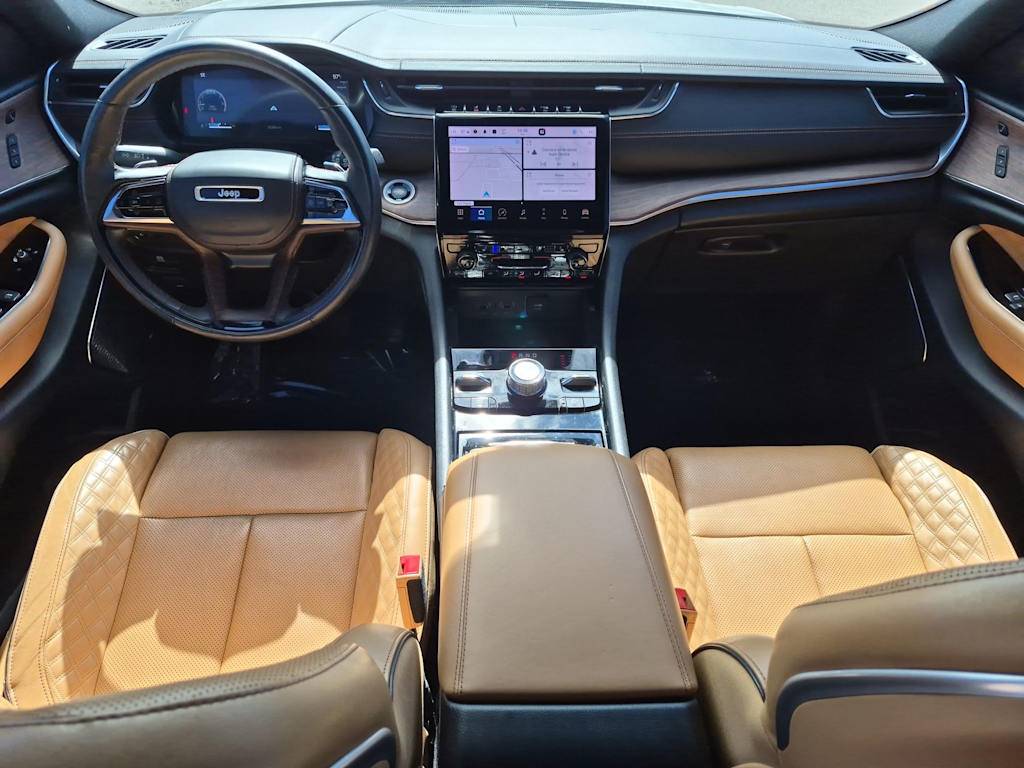 Thumbnail: 2022 Jeep Grand Cherokee - 10