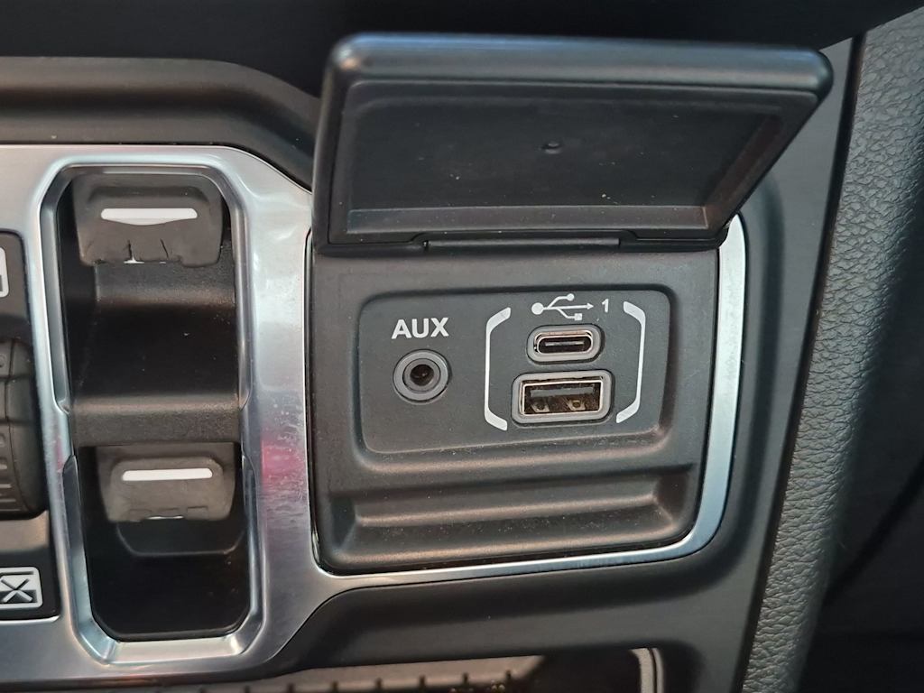 Thumbnail: 2021 Jeep Gladiator - 33