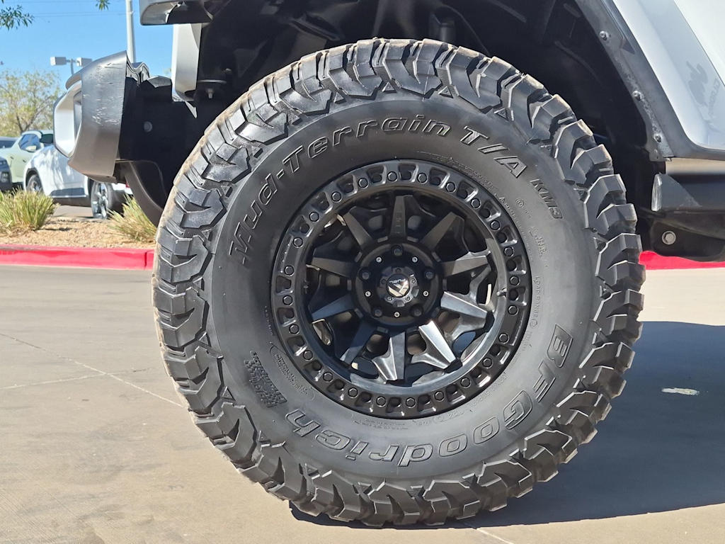 Thumbnail: 2021 Jeep Gladiator - 8