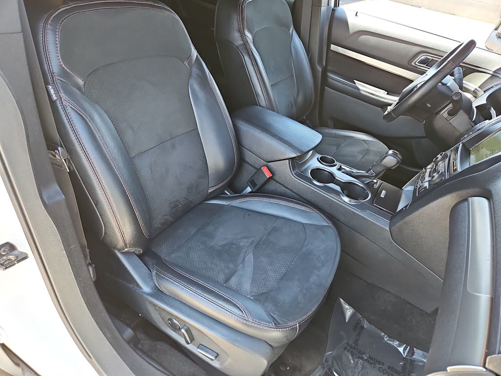 Thumbnail: 2018 Ford Explorer - 27
