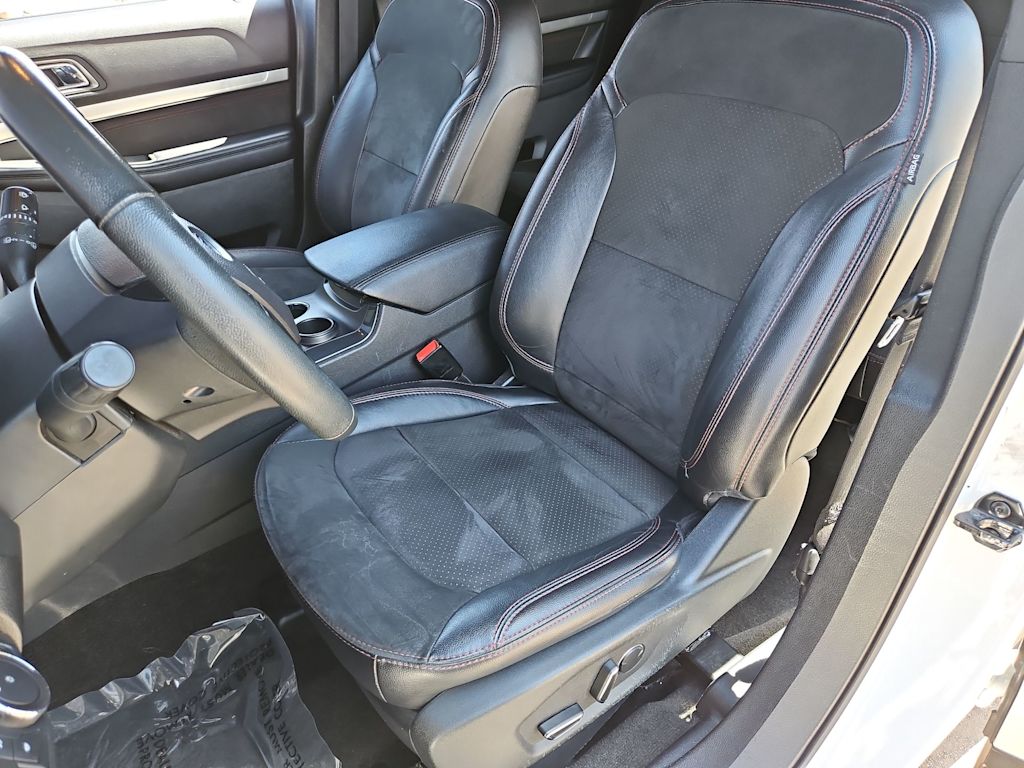 Thumbnail: 2018 Ford Explorer - 11