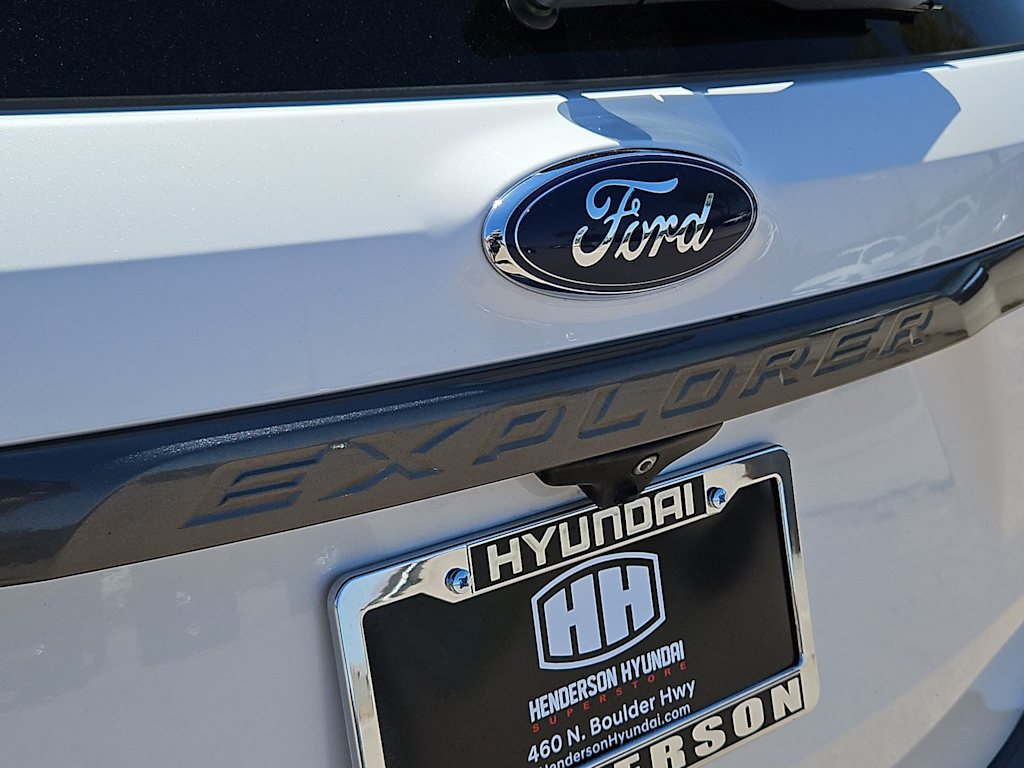 Thumbnail: 2018 Ford Explorer - 24