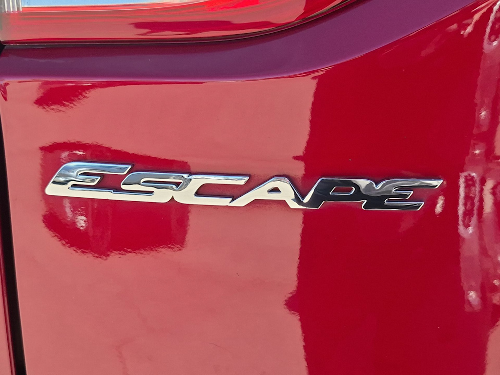 Thumbnail: 2016 Ford Escape - 24