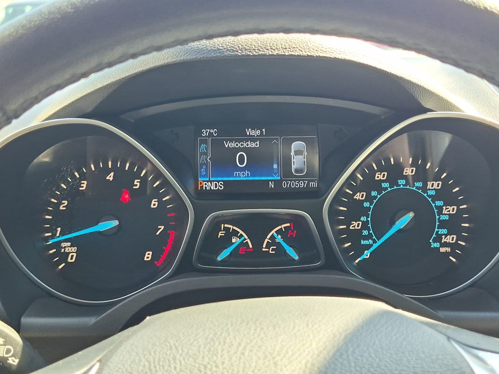 Thumbnail: 2016 Ford Escape - 17