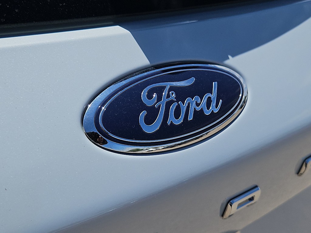 Thumbnail: 2025 Ford Escape - 7