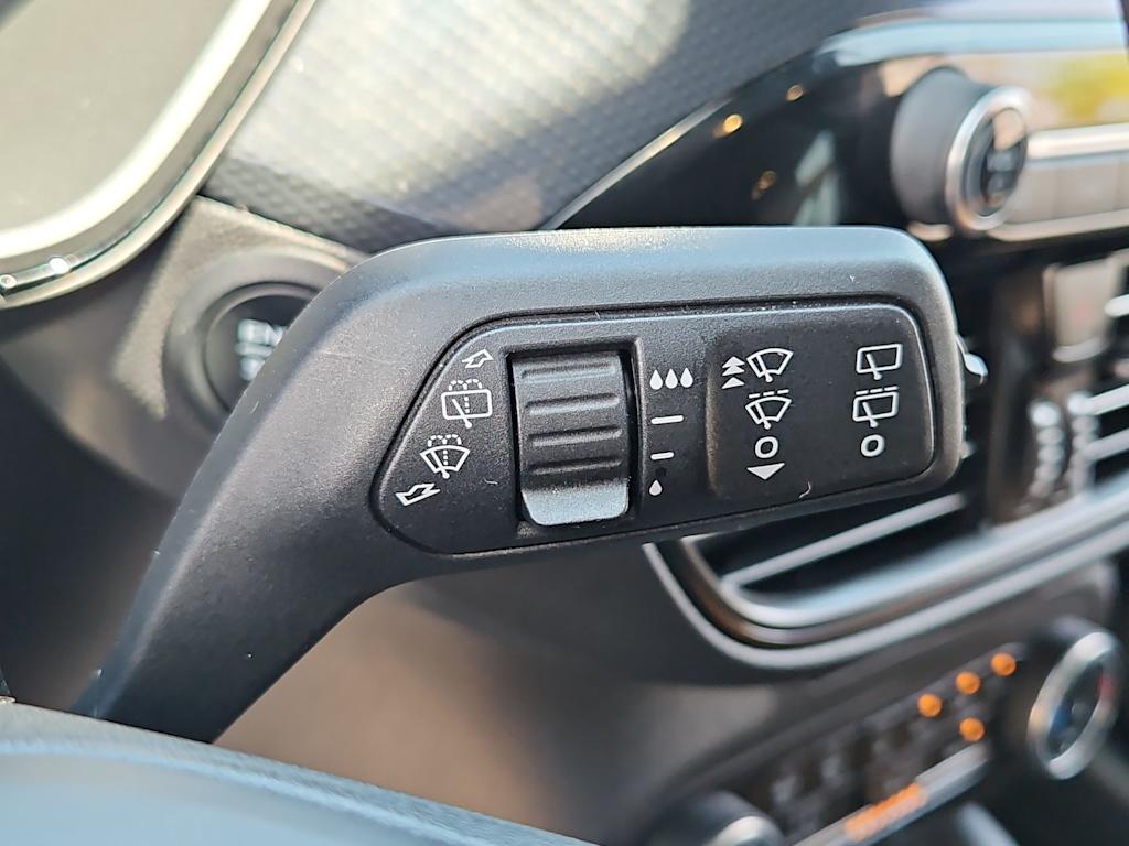 Thumbnail: 2025 Ford Escape - 31