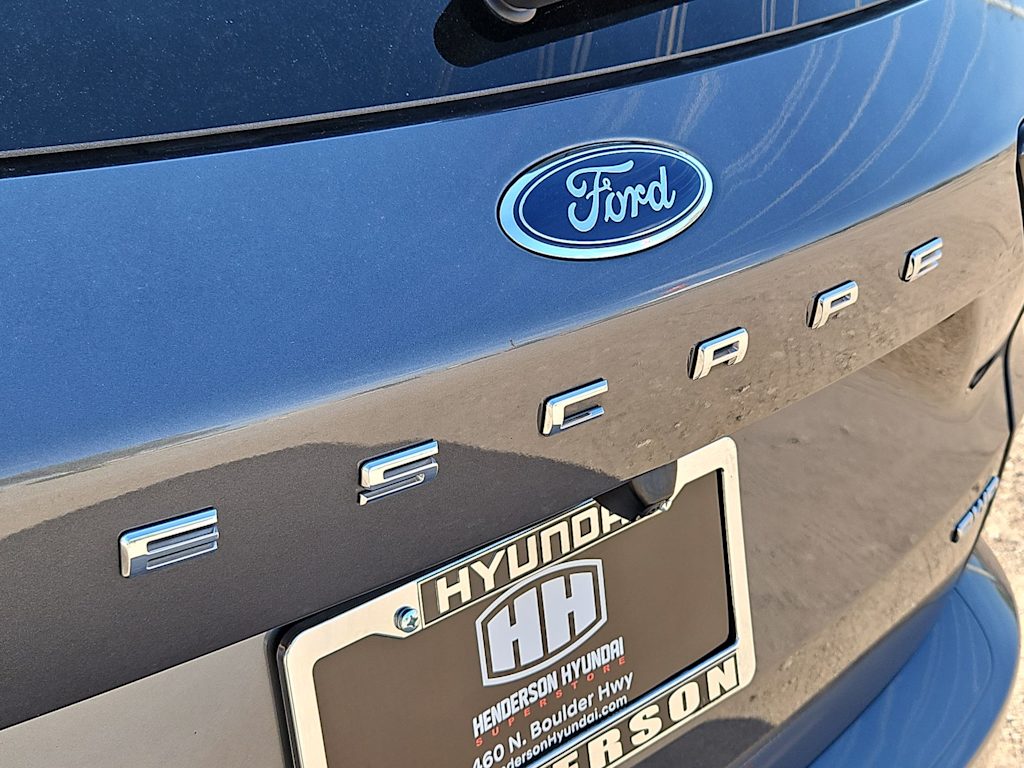 Thumbnail: 2023 Ford Escape - 7