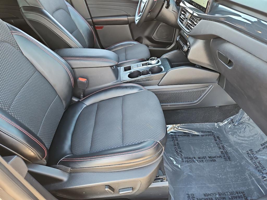 Thumbnail: 2023 Ford Escape - 28