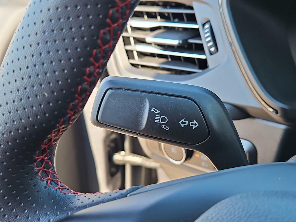 Thumbnail: 2023 Ford Escape - 32