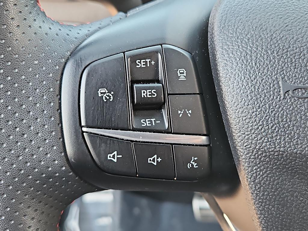 Thumbnail: 2023 Ford Escape - 29