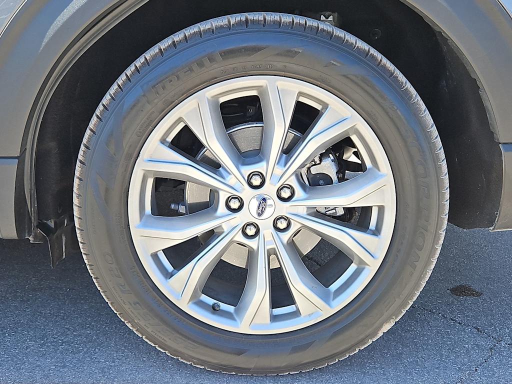 Thumbnail: 2023 Ford Explorer - 8