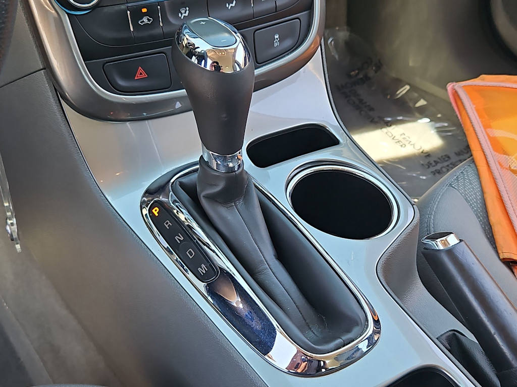 Thumbnail: 2015 Chevrolet Malibu - 32