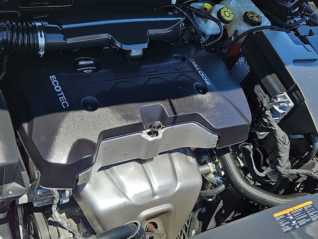 Thumbnail: 2015 Chevrolet Malibu - 8