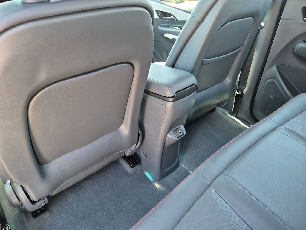 Thumbnail: 2020 Chevrolet Bolt EV - 12