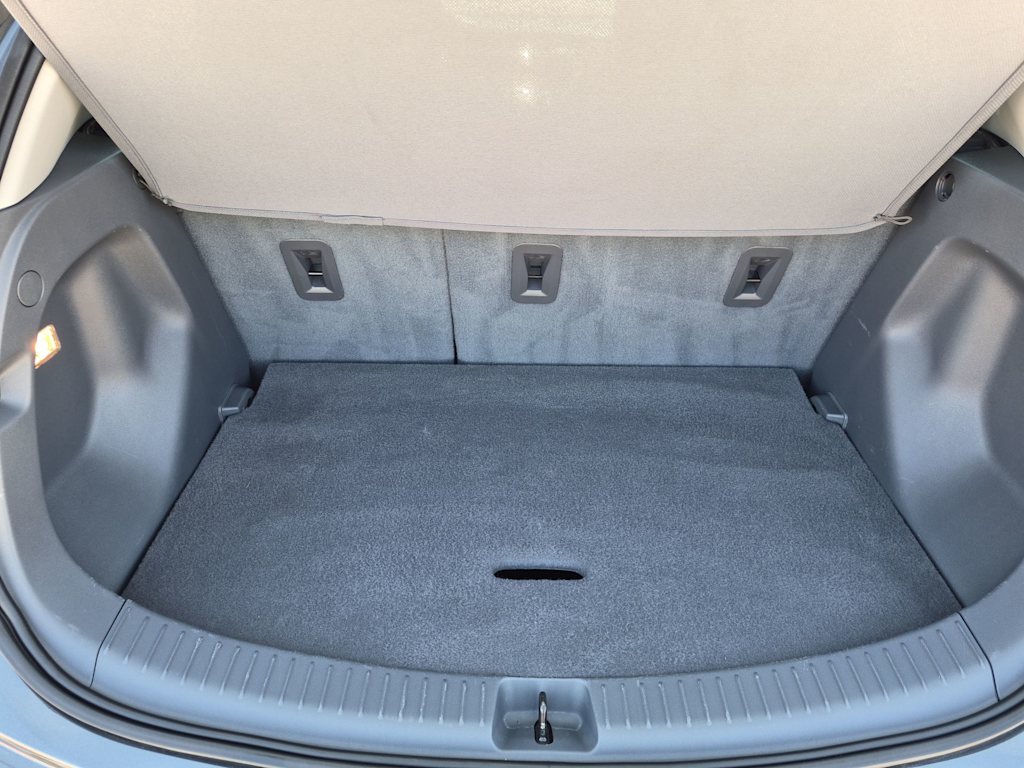 Thumbnail: 2020 Chevrolet Bolt EV - 16