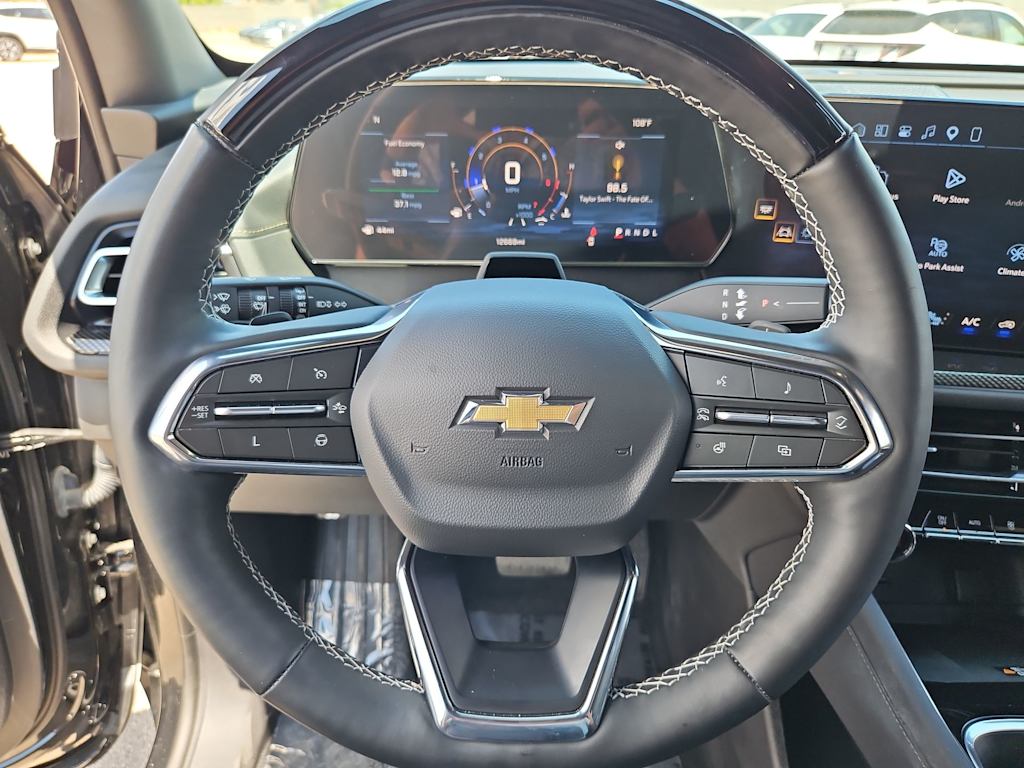 Thumbnail: 2025 Chevrolet Traverse - 14