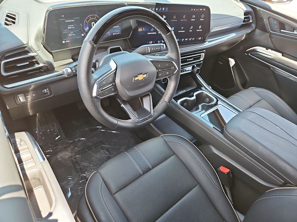 Thumbnail: 2025 Chevrolet Traverse - 2