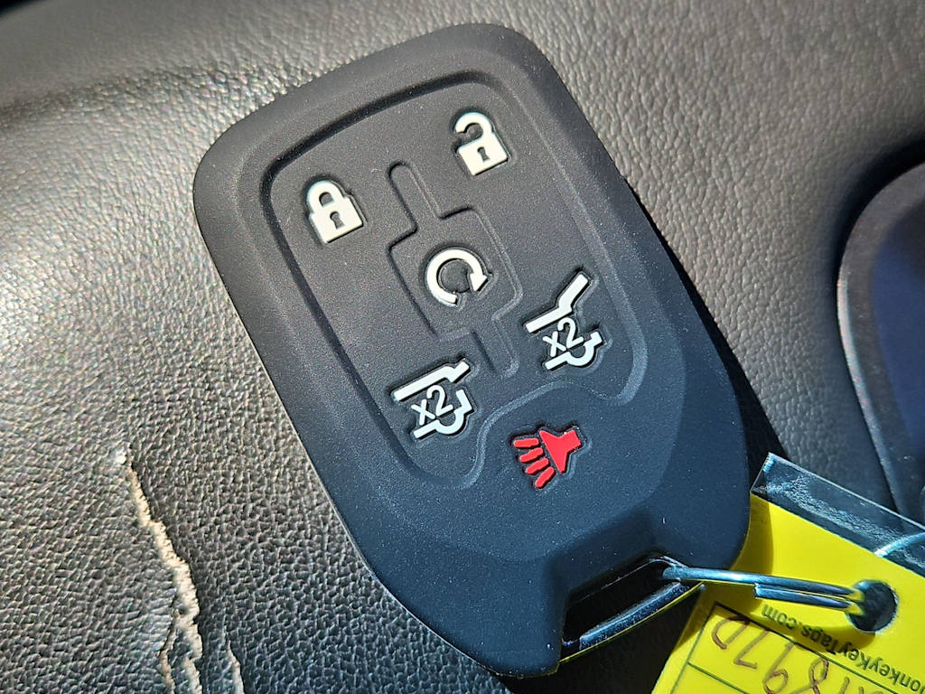 Thumbnail: 2019 Chevrolet Tahoe - 17