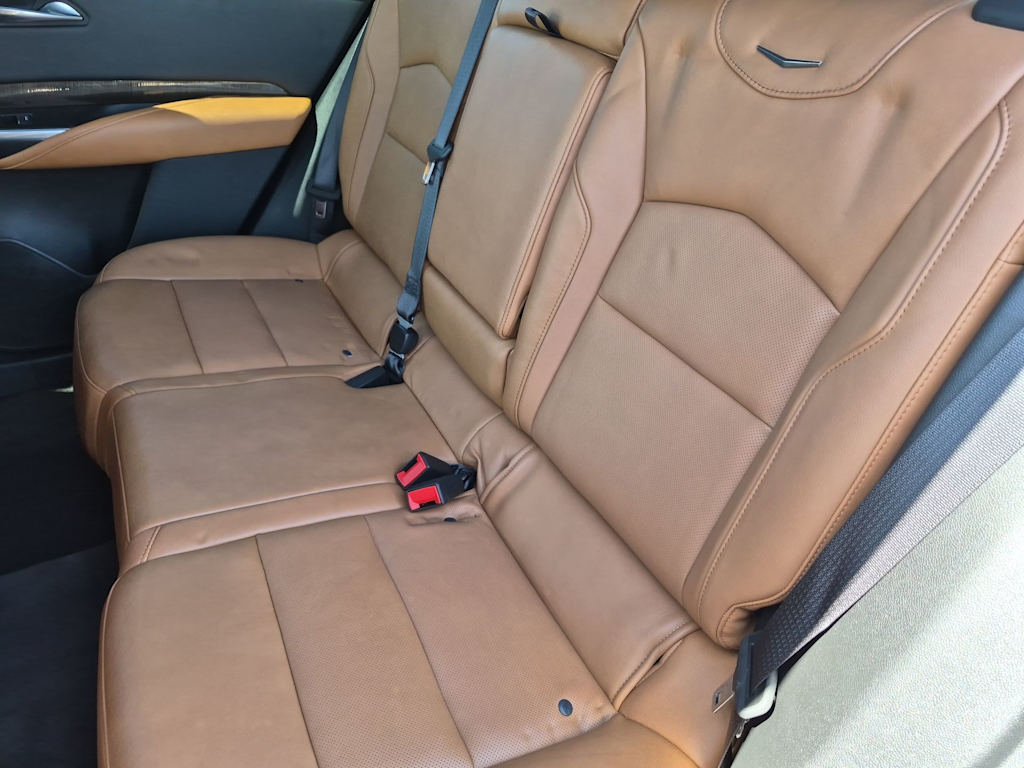 Thumbnail: 2020 Cadillac XT4 - 26