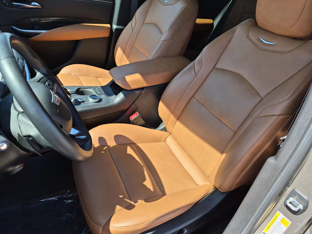 Thumbnail: 2020 Cadillac XT4 - 11