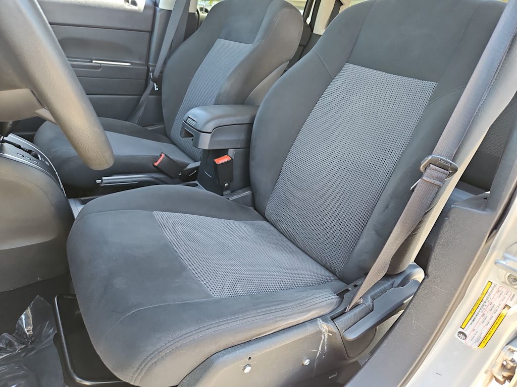 Thumbnail: 2011 Jeep Patriot - 11
