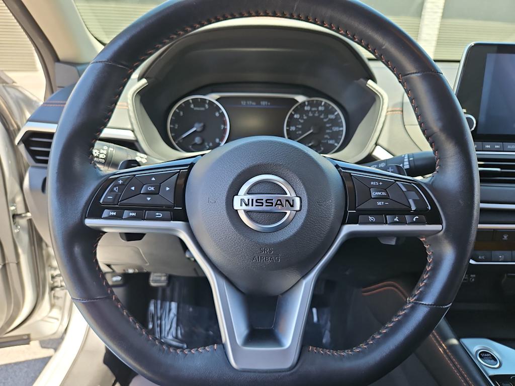 Thumbnail: 2021 Nissan Altima - 14