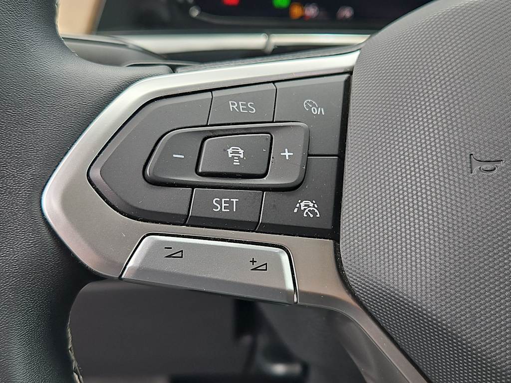 Thumbnail: 2024 Volkswagen Atlas - 29