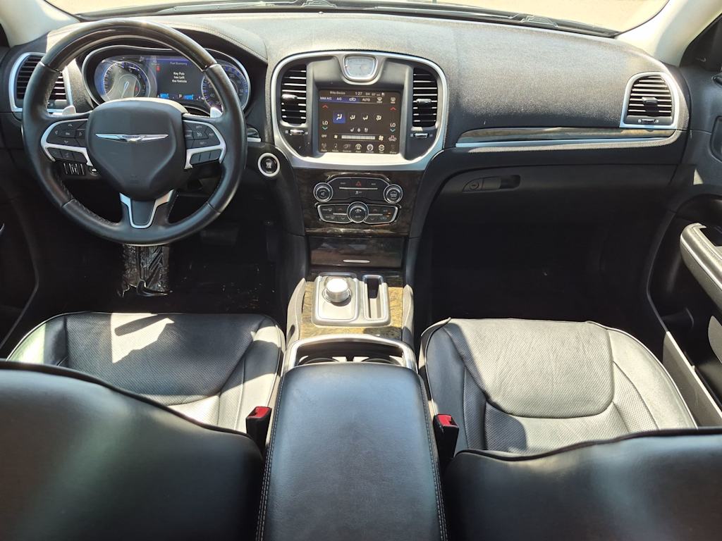 Thumbnail: 2016 Chrysler 300 - 10
