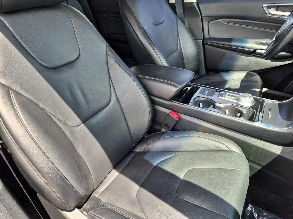 Thumbnail: 2019 Ford Edge - 12