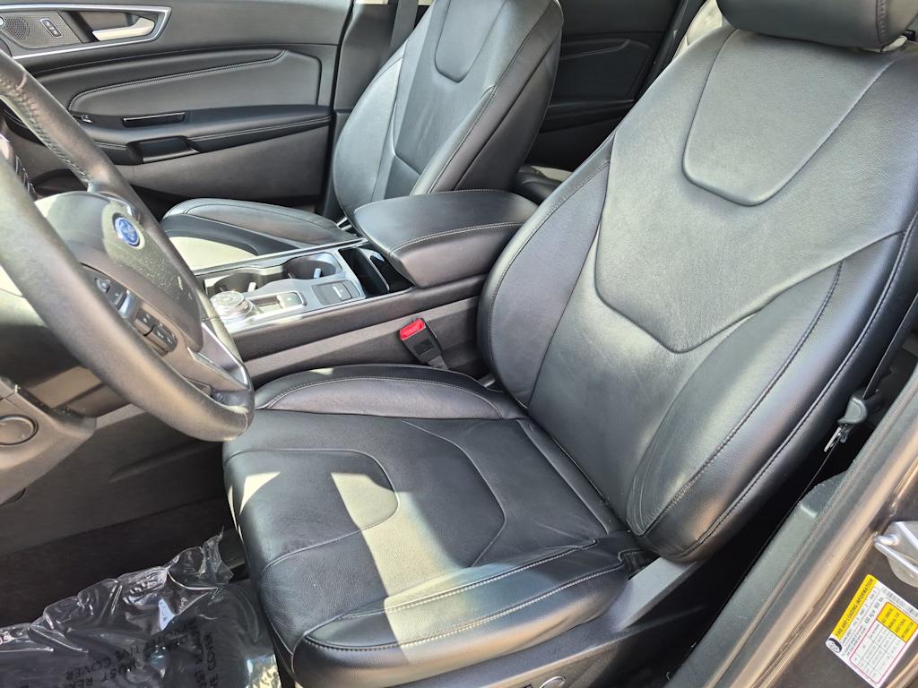 Thumbnail: 2019 Ford Edge - 11