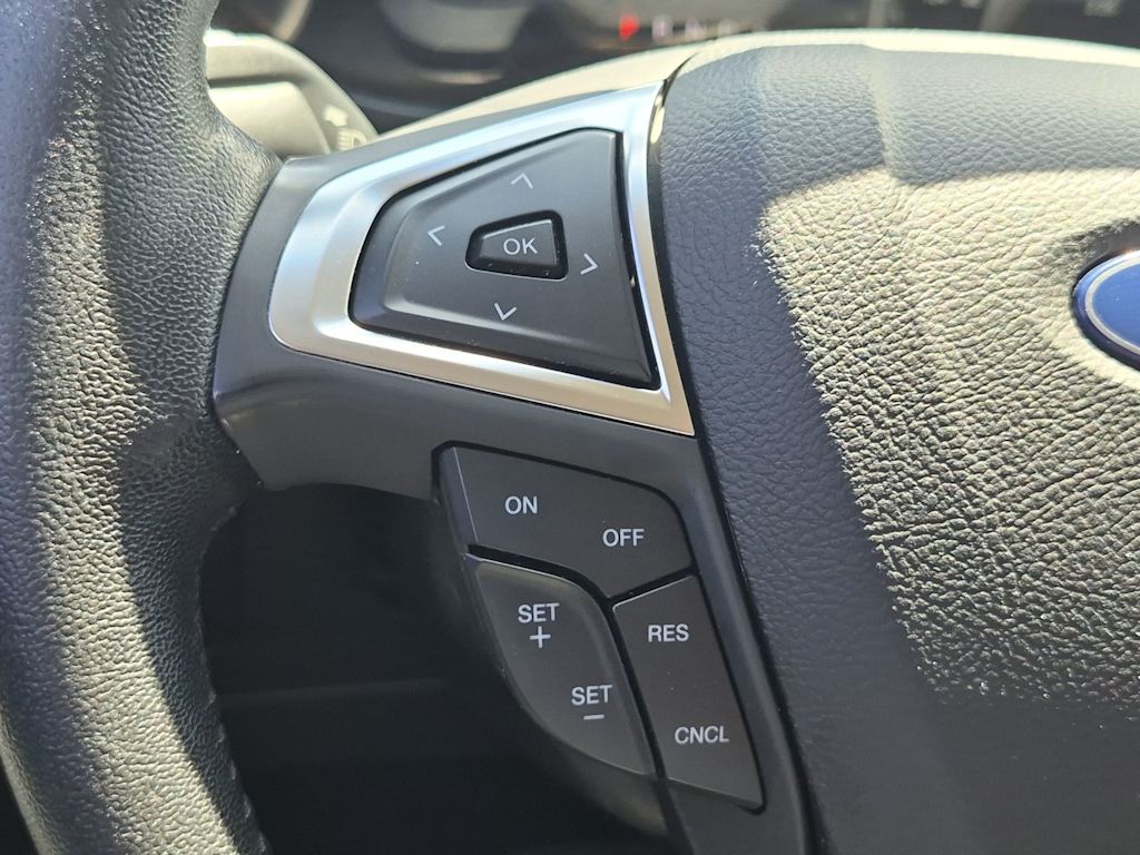 Thumbnail: 2019 Ford Edge - 28