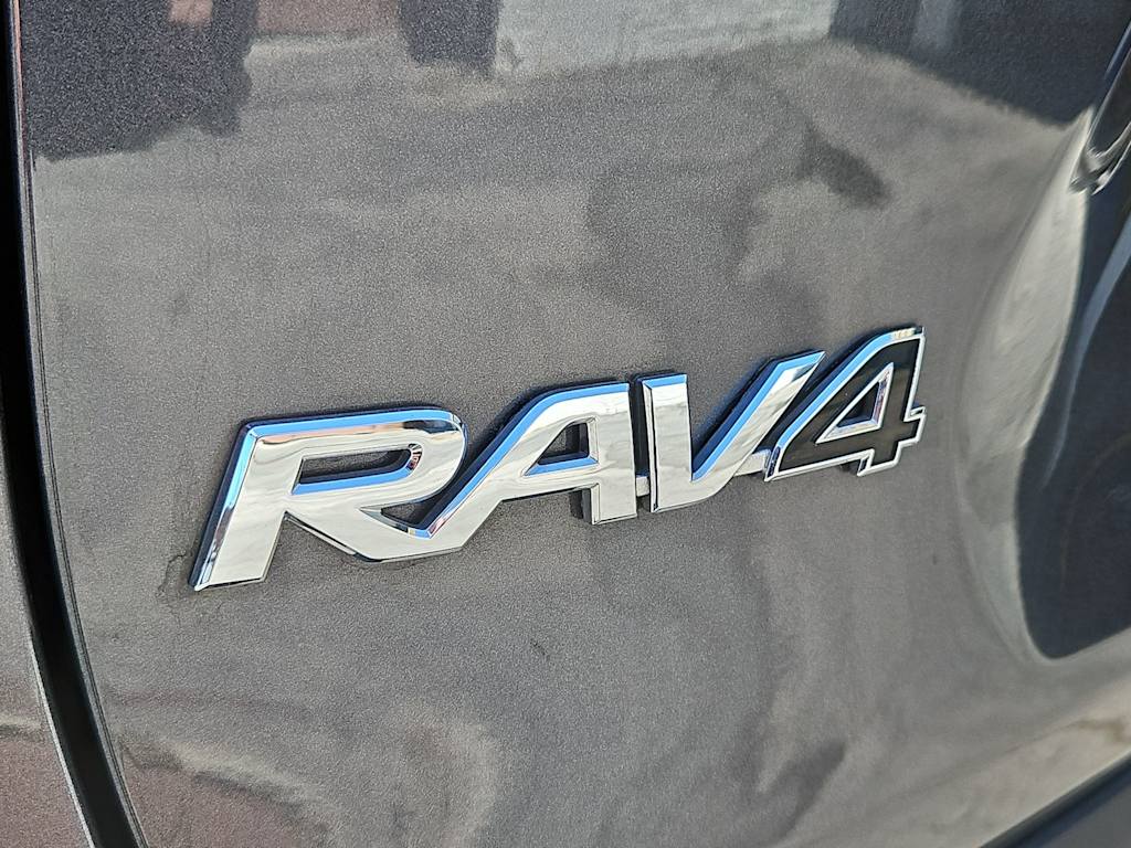 Thumbnail: 2023 Toyota RAV4 - 25