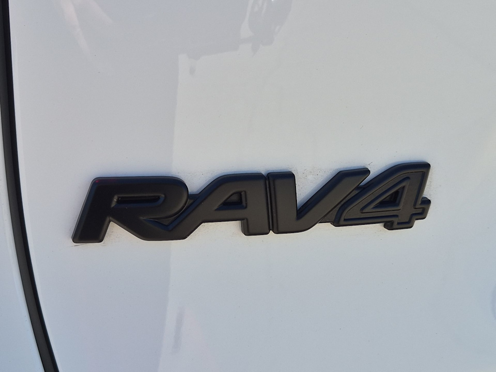 Thumbnail: 2025 Toyota RAV4 - 25