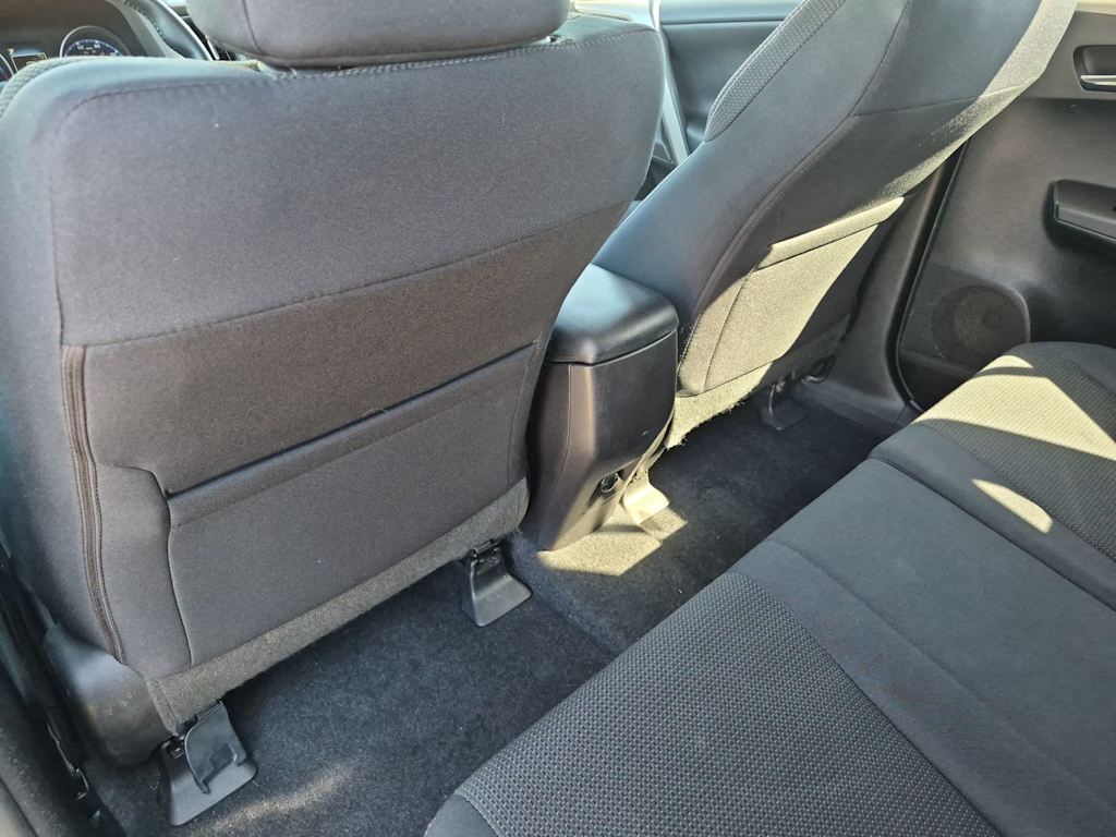 Thumbnail: 2017 Toyota RAV4 - 26