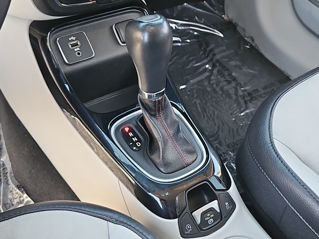 Thumbnail: 2018 Jeep Compass - 16
