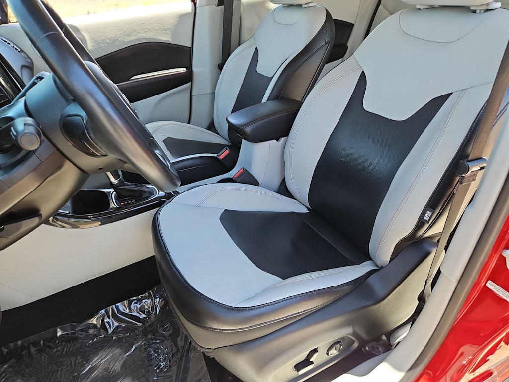 Thumbnail: 2018 Jeep Compass - 11