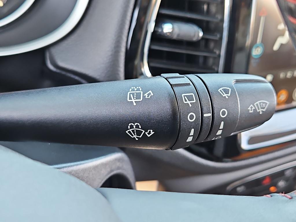 Thumbnail: 2018 Jeep Compass - 31