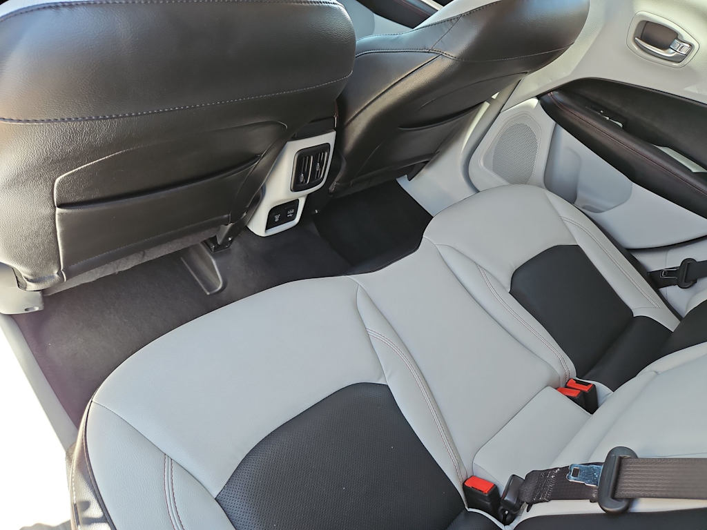 Thumbnail: 2018 Jeep Compass - 13