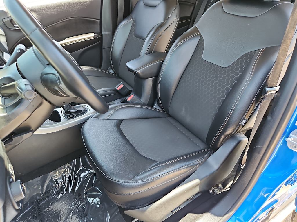 Thumbnail: 2020 Jeep Compass - 11