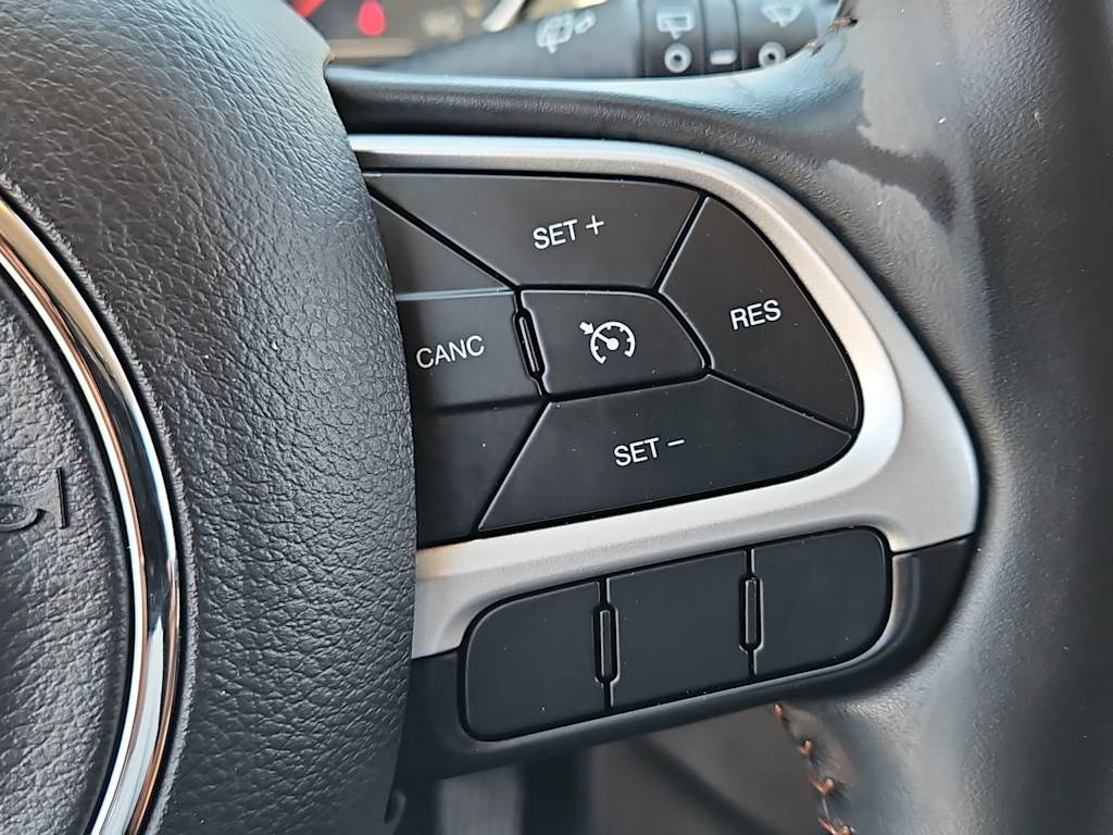 Thumbnail: 2020 Jeep Compass - 30